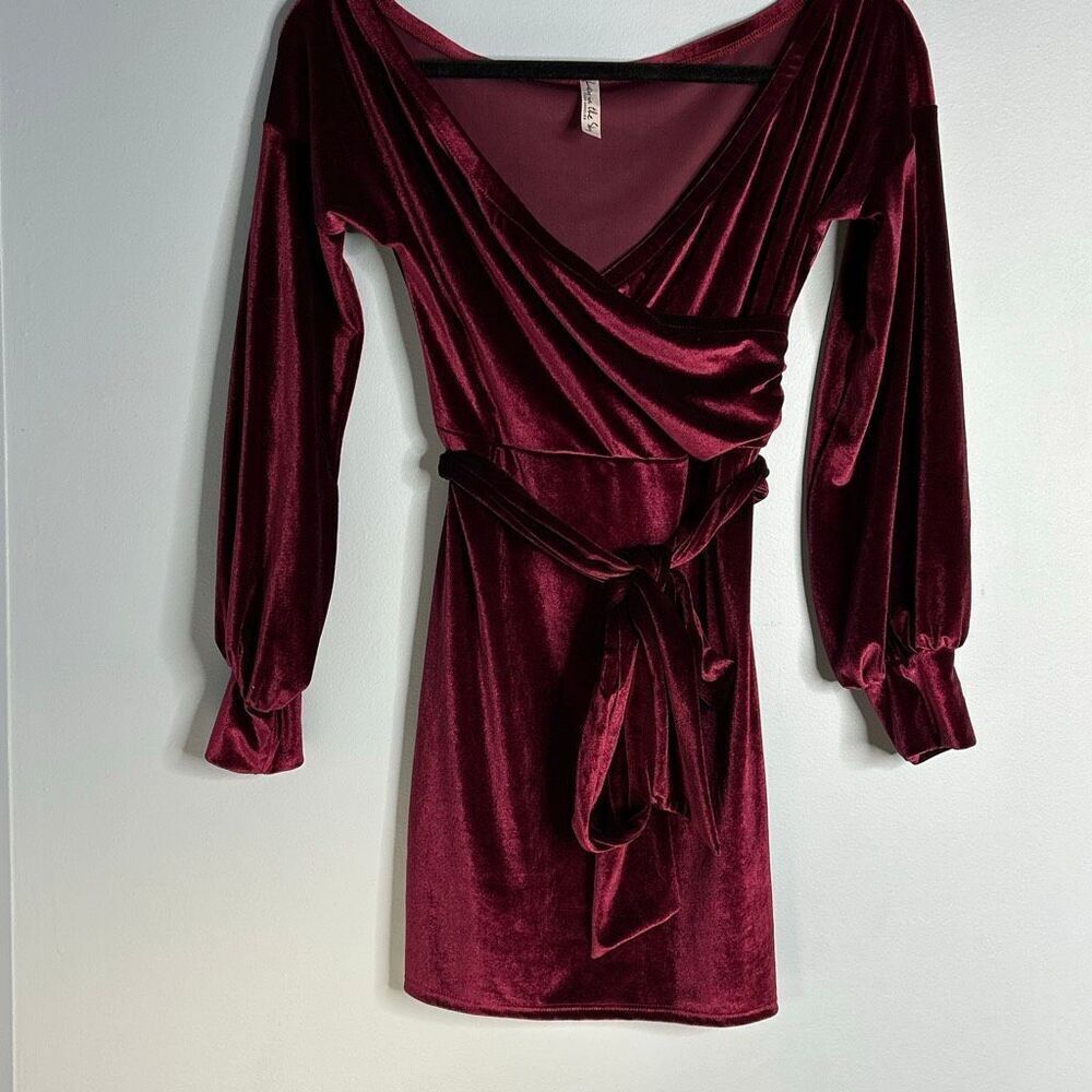 Lucy in the Sky Los Angeles Cranberry Wrap Dress Medium